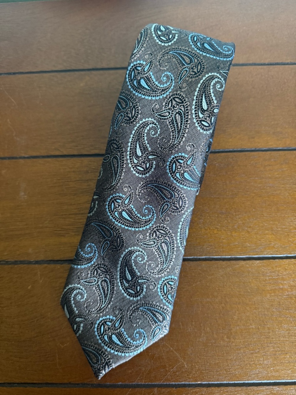 Jos A Bank Reserve Brown Blue Paisley Hand Made 100% Silk Tie